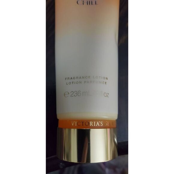 NEW VICTORIA'S SECRET SET - Picture 4 of 5